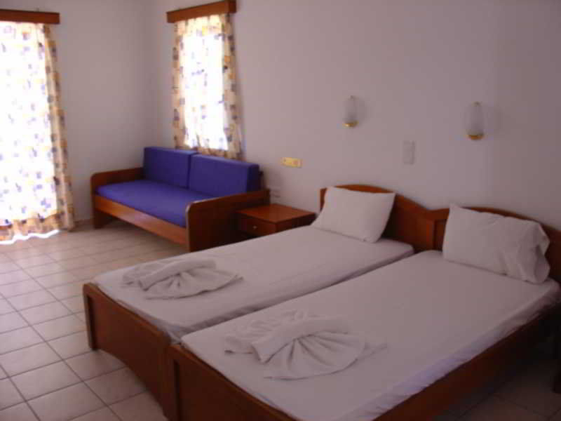 Dias Hotel Apartments Agia Marina  Ngoại thất bức ảnh