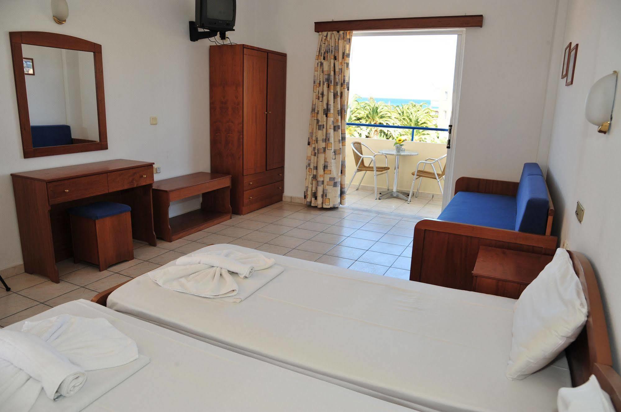 Dias Hotel Apartments Agia Marina  Ngoại thất bức ảnh